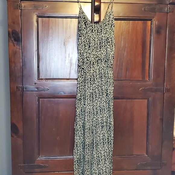 Black &‎ White Love Tree Pant Romper Medium - Picture 1 of 5